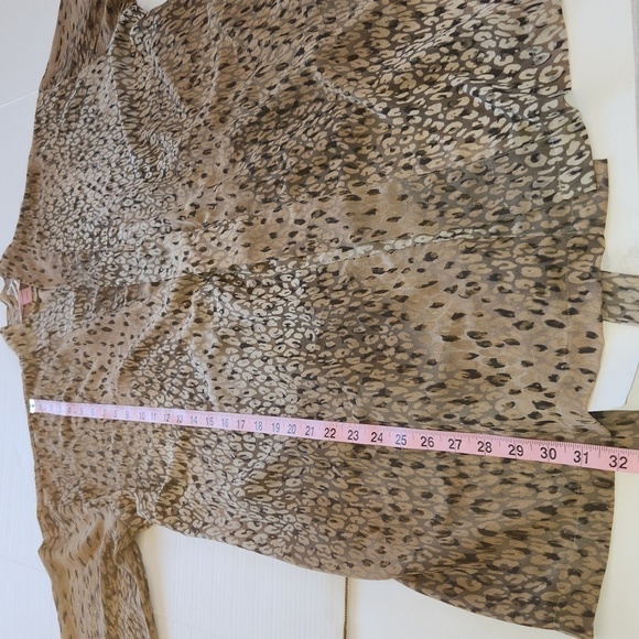 Victoria's Secret Animal Print Semi Sheer Tie Front Side Pockets Light Robe OS - Picture 13 of 13
